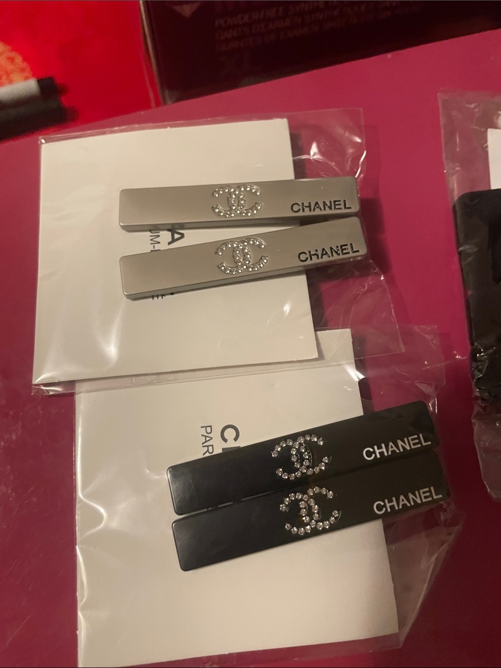 Beaute GWP hair accessories - Picture 16 of 17